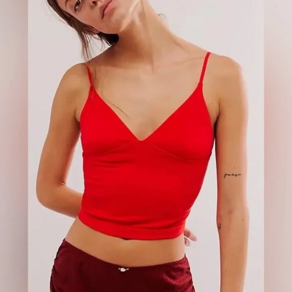 NWT INTIMATELY by FREE PEOPLE Triangle Sculpted Bust Crop Camisole Firey Red M/L